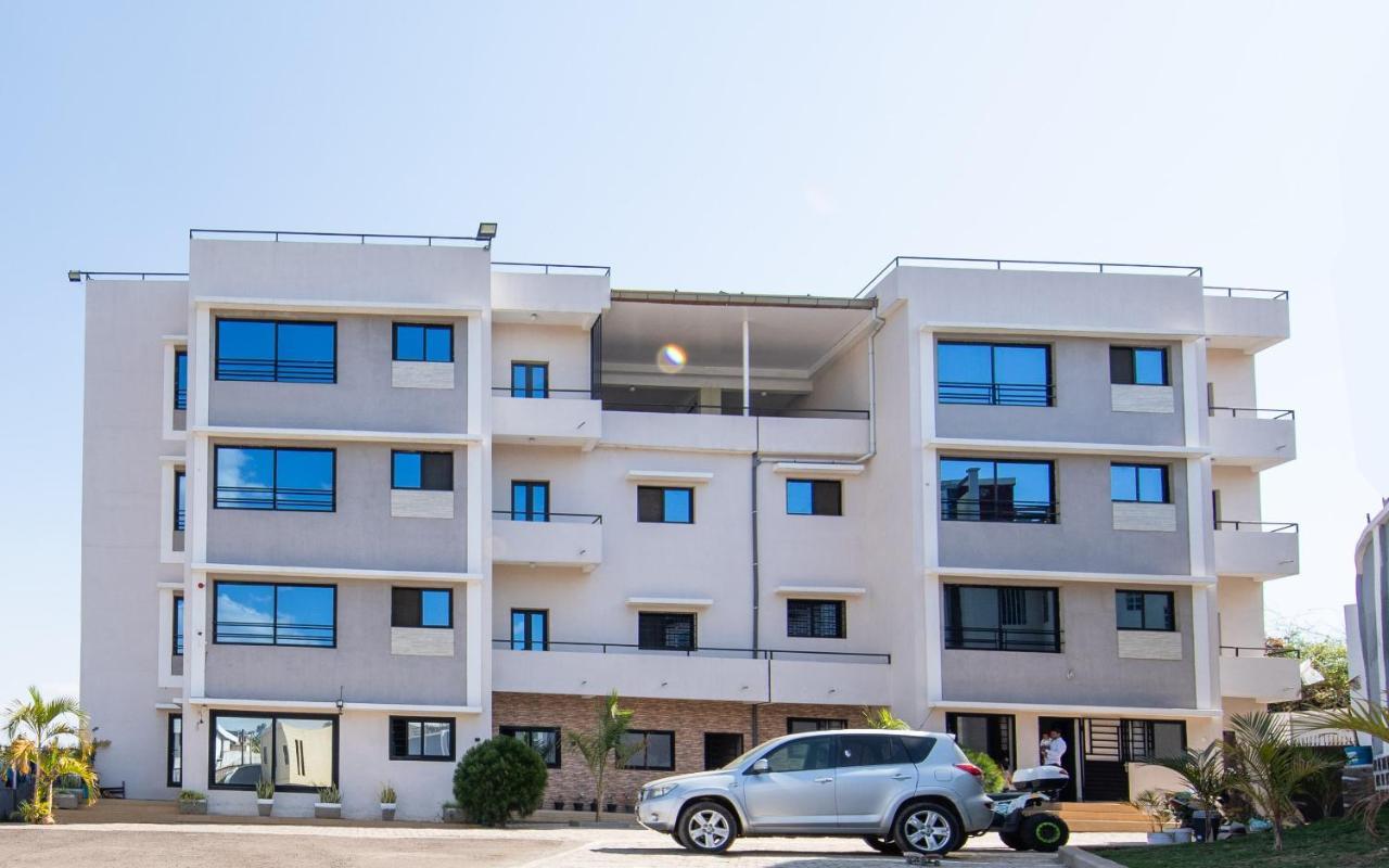 Milestone City Appartements - Avec Restaurant - Sans Coupure D'Electricite - Vues Imprenables Antananarivo Dış mekan fotoğraf